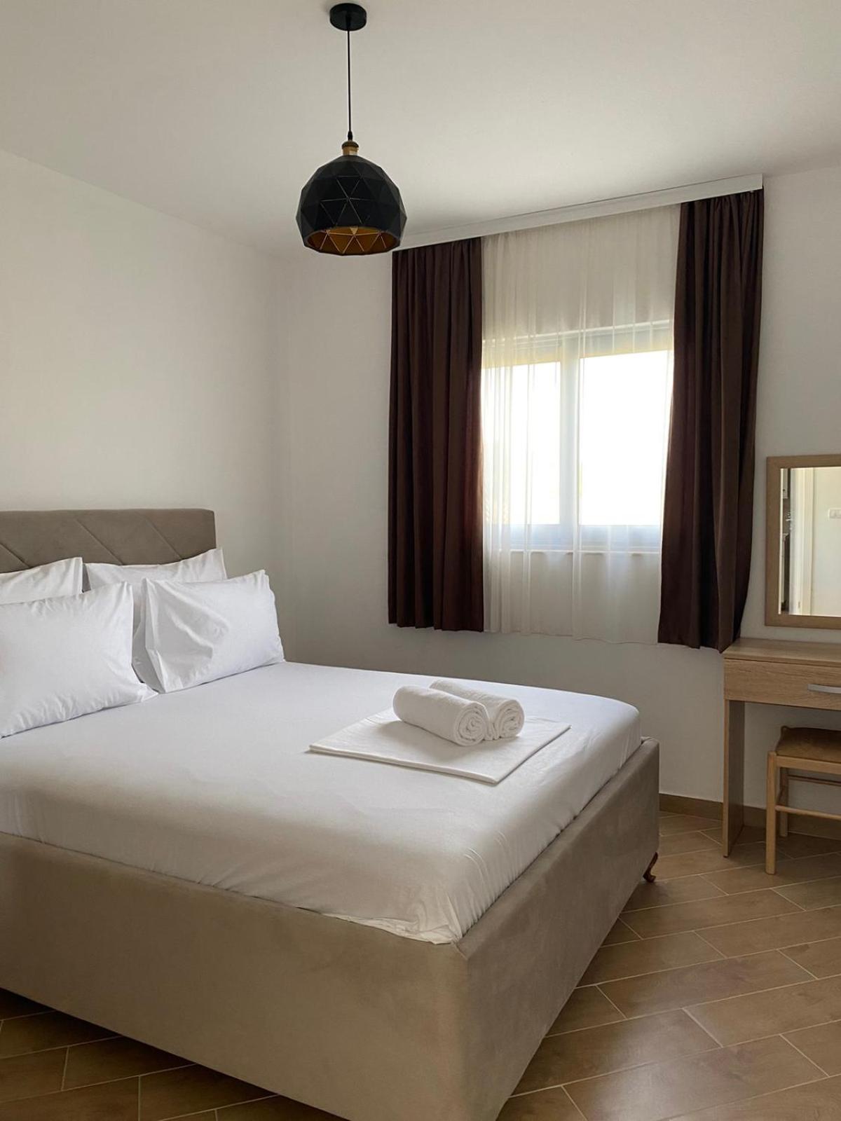 Imperial Family Resort 乌尔齐尼 外观 照片
