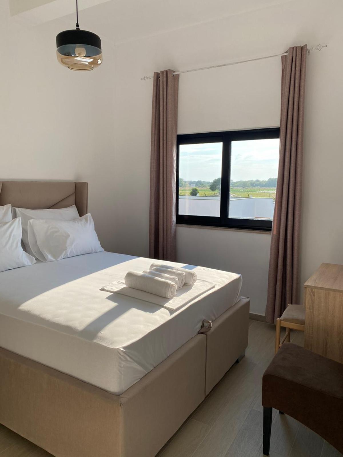 Imperial Family Resort 乌尔齐尼 外观 照片